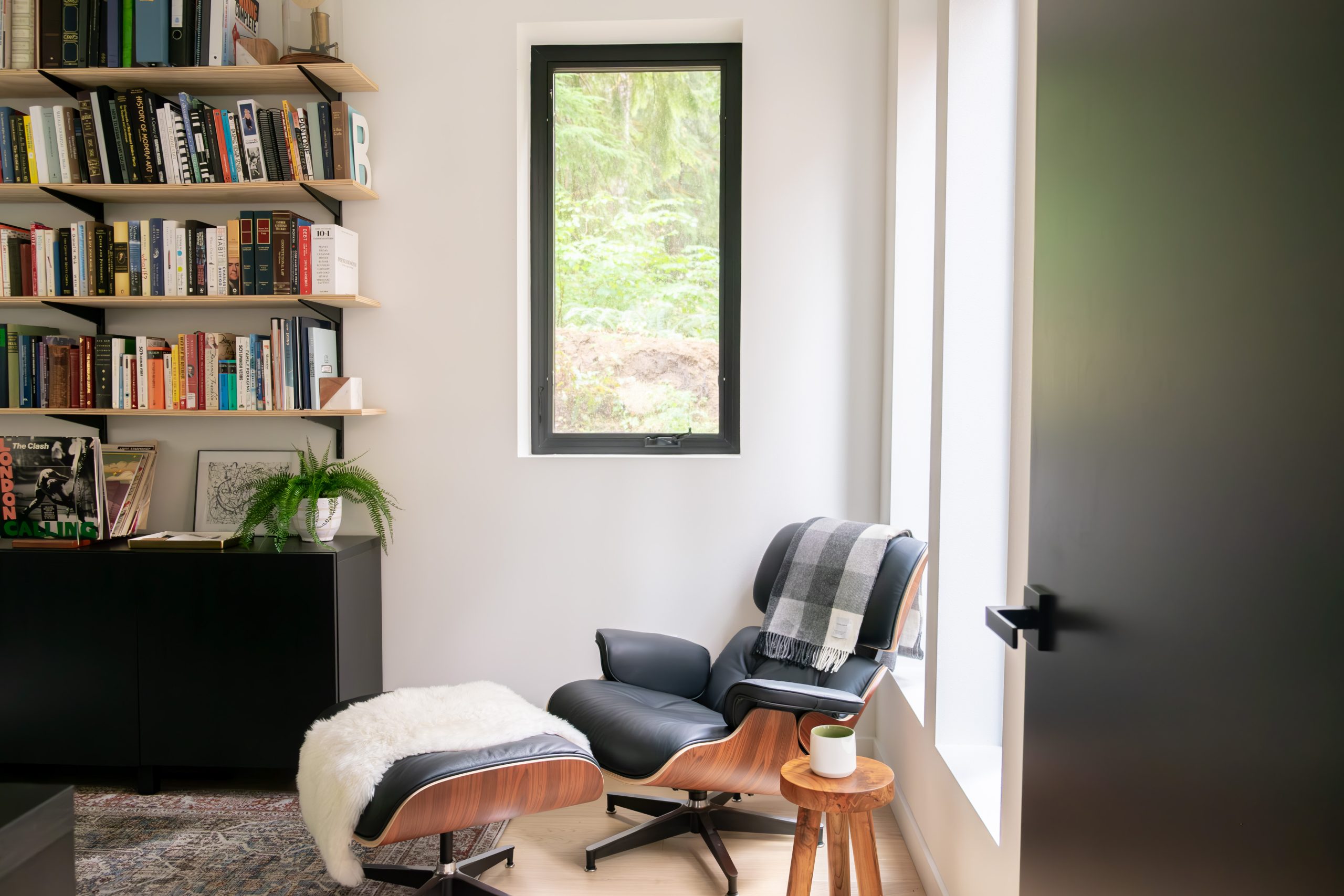 home office design eames chair
