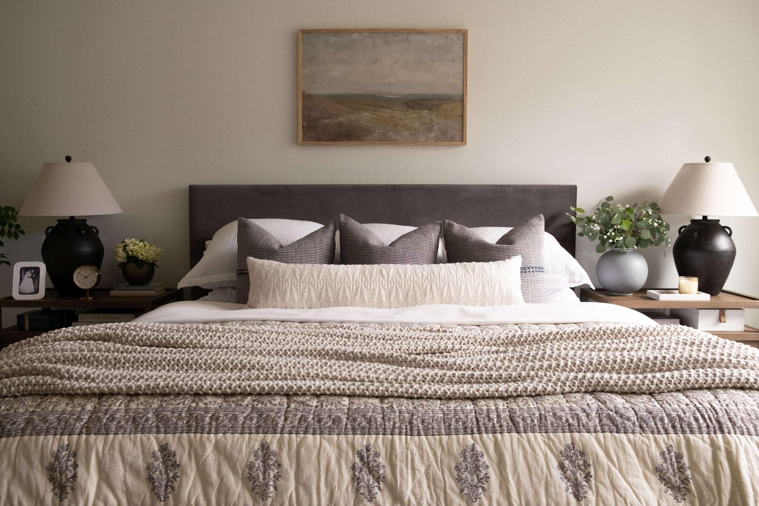primary bedroom interior designer camas 