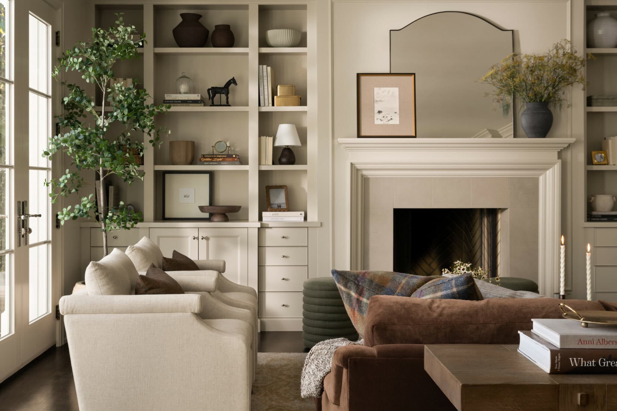 How to Style a Shelf
